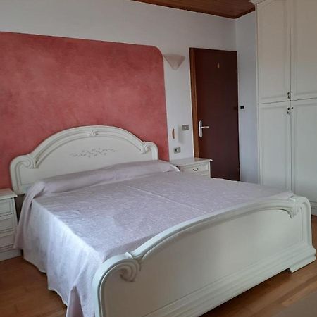 Casa Santa Emerenziana Villa Tuenno Bagian luar foto